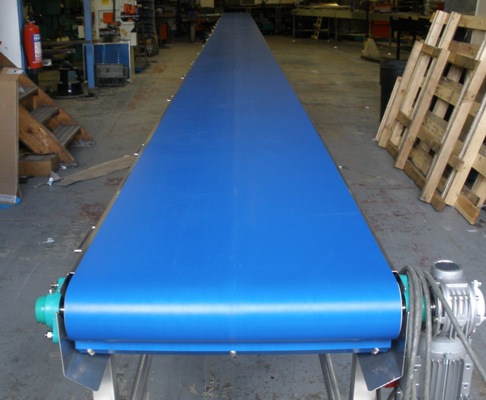 http://www.conveyor-manufacturers.co.uk/images/quick%20release%20belt%20conveyor%201.JPG