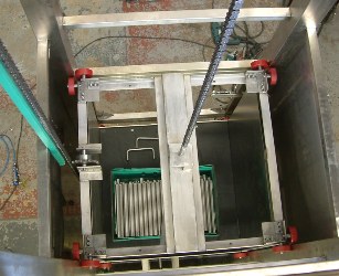 vertical wash lift conveyor